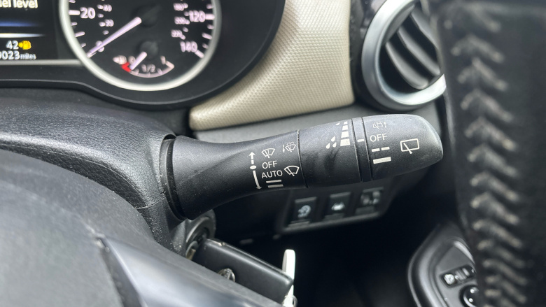 Nissan Micra 1.5 dCi N-Connecta 5dr Diesel Hatchback